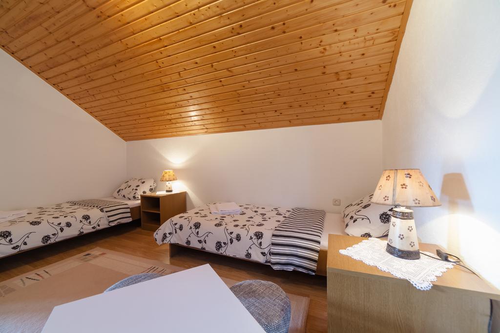 Apartment Luketic スルニュ エクステリア 写真